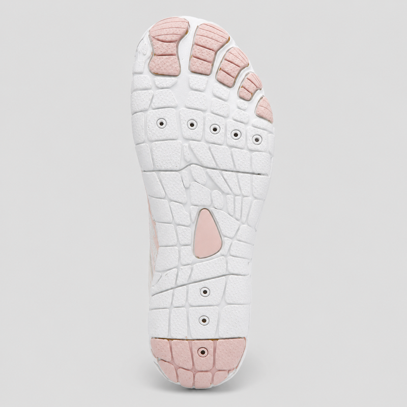 Three quarter view of the Cascade showing its flexible rubber sole