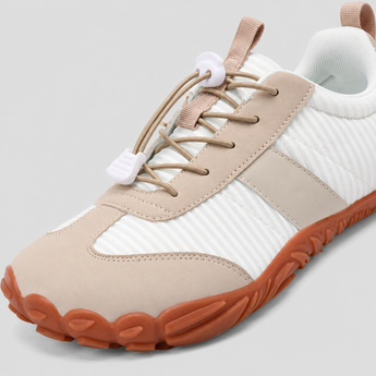 Prairie barefoot shoe in beige, studio